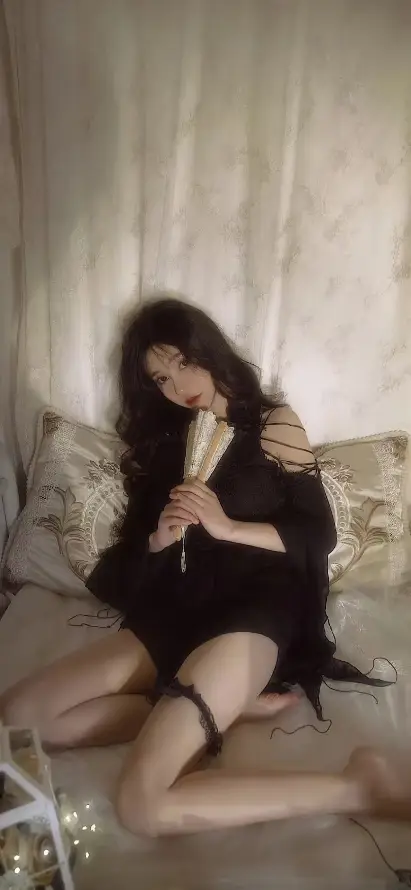 美女裸体无遮挡免费视频：色综合伊人丁香与亚洲欧美另类成人图片合集