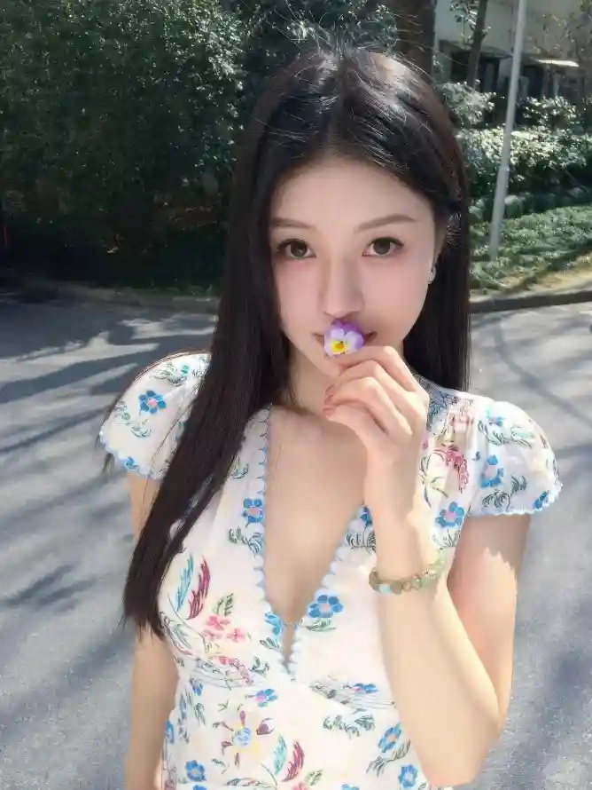 美女裸体无遮挡免费视频：色综合伊人丁香与亚洲欧美另类成人图片合集